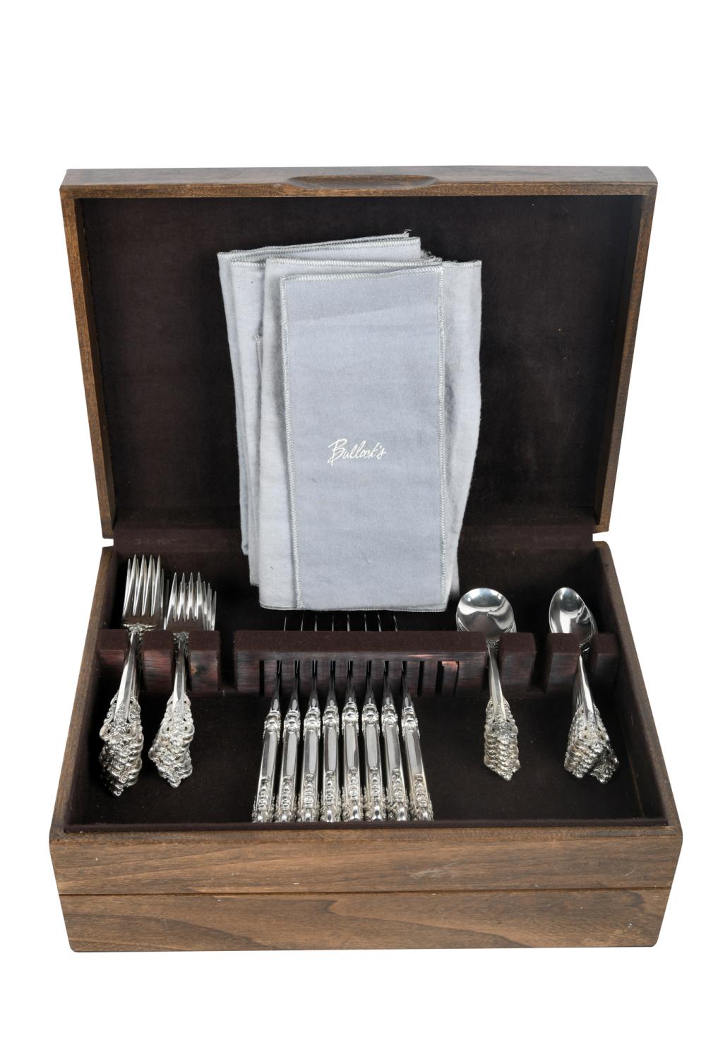 WALLACE STERLING FLATWARE SERVICE'Grand