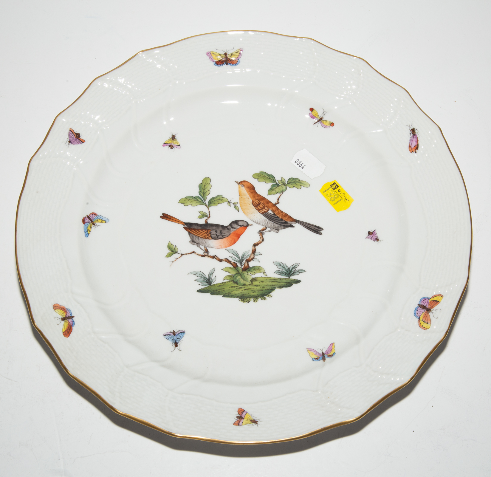 LARGE HEREND ROTHSCHILD BIRD  3379a9