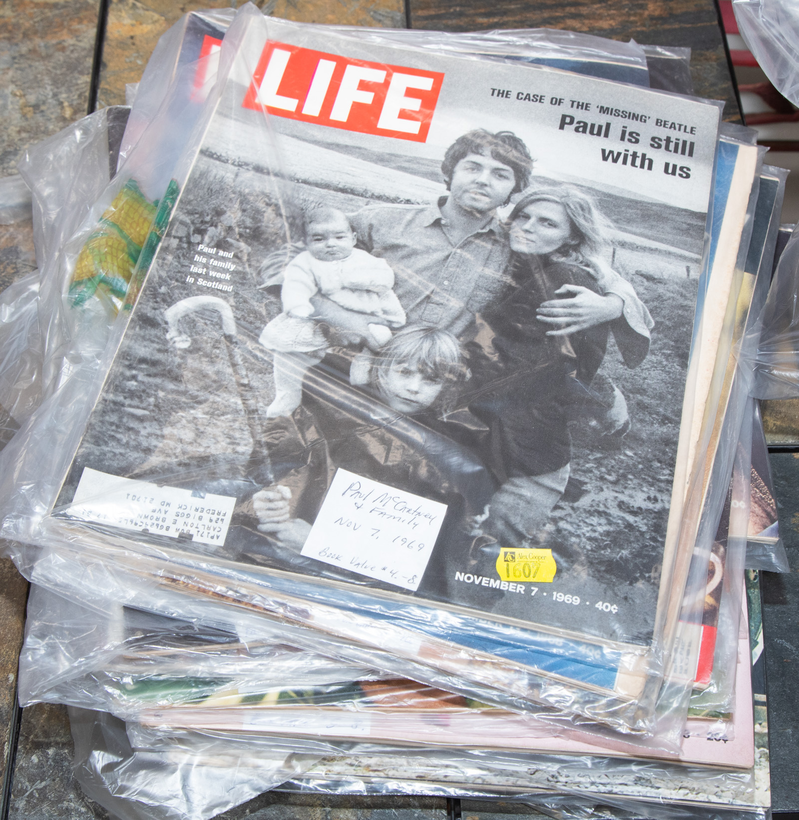 GROUP OF 1960S LIFE MAGAZINES Including