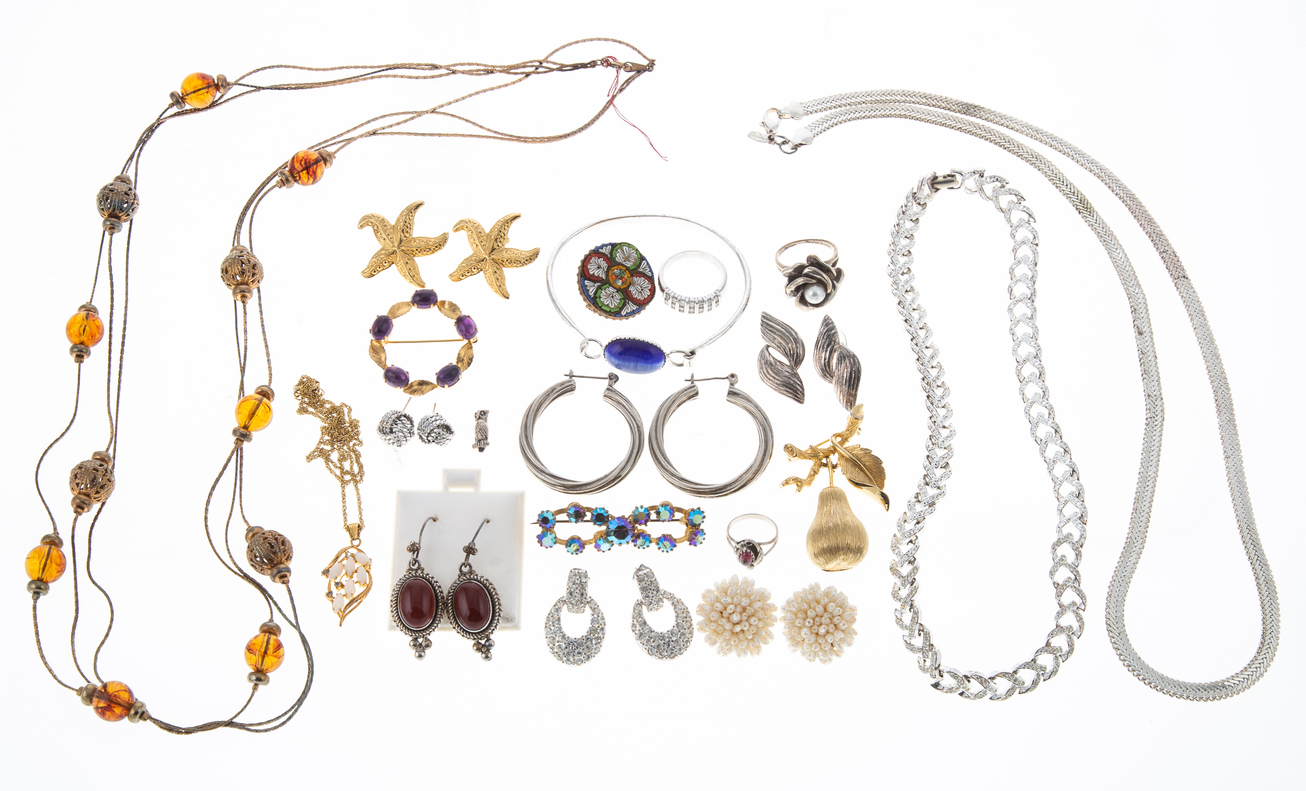 BAG OF COSTUME JEWELRY Includes 337acd