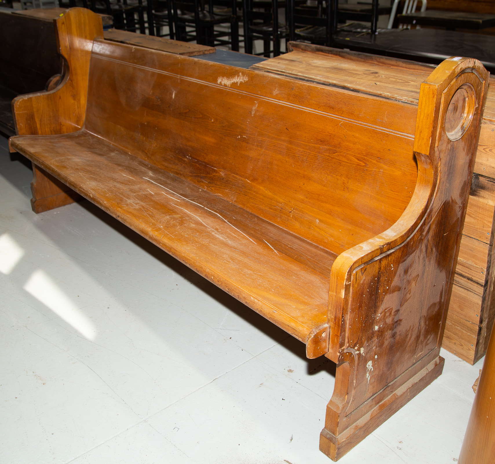 BALTIMORE WOOD CHURCH PEW The sides 337b29