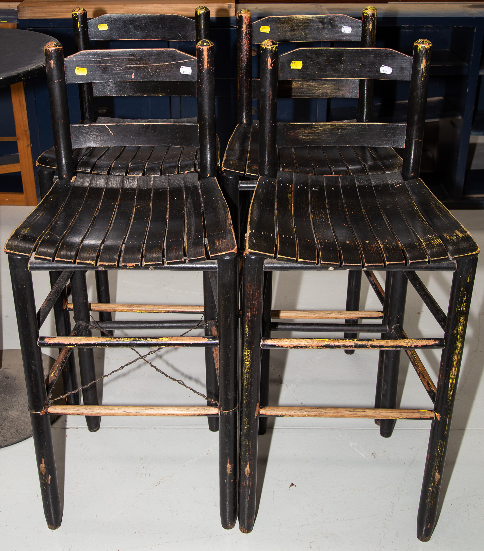 FOUR PAINTED WOOD BAR CHAIRS 41 337b2c