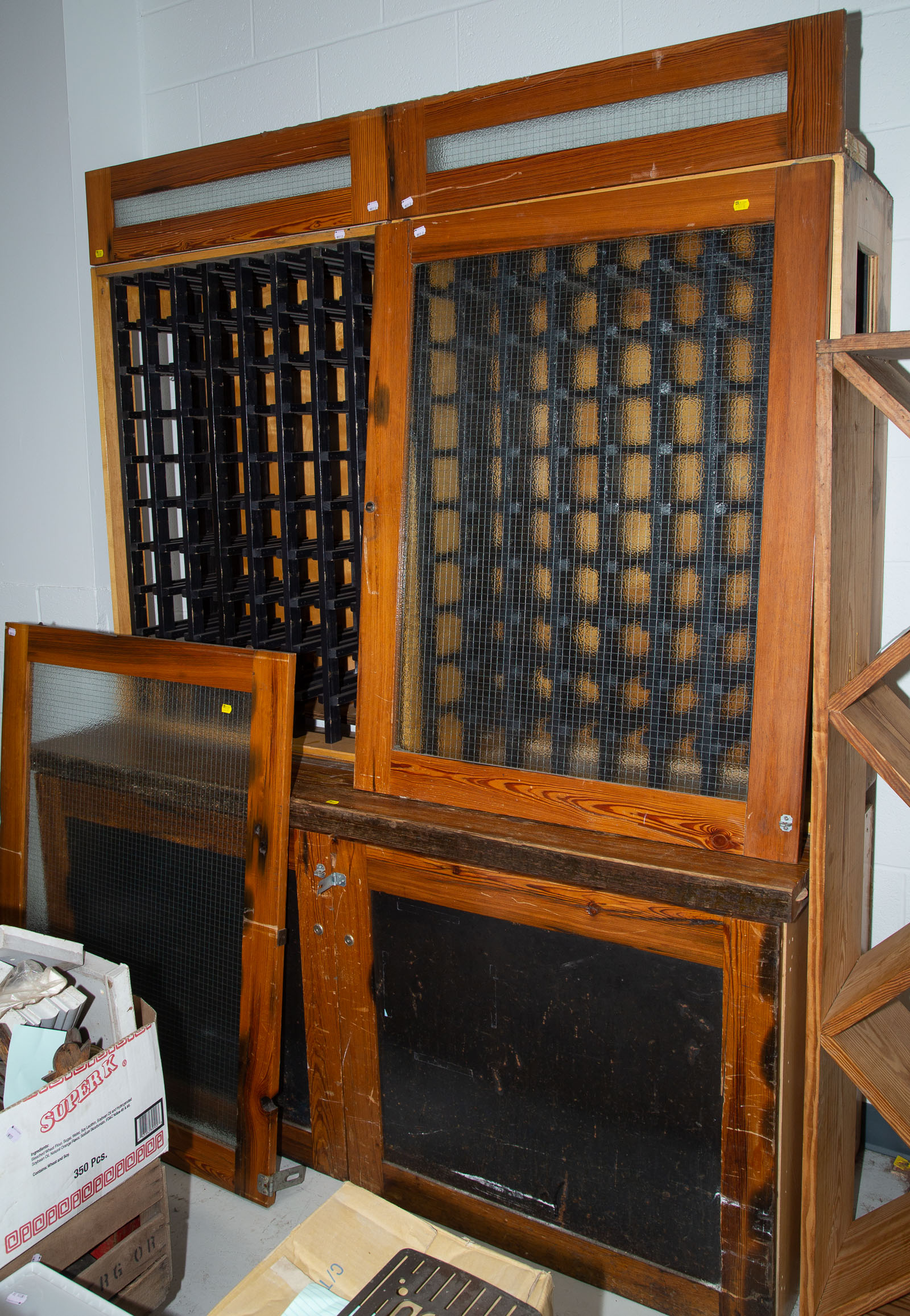 WOODBERRY KITCHEN PINE WINE STORAGE