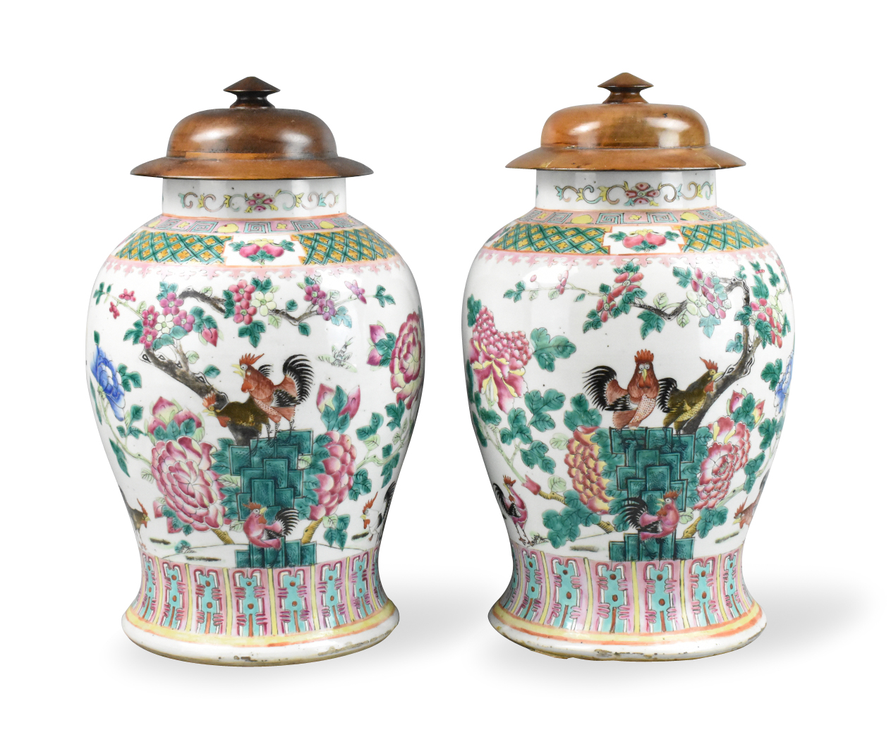 PAIR OF CHINESE FAMILLE ROSE ROOSTER 33a350