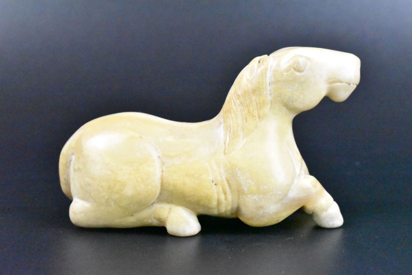 CHINESE JADE CARVING OF HORSE  33a382