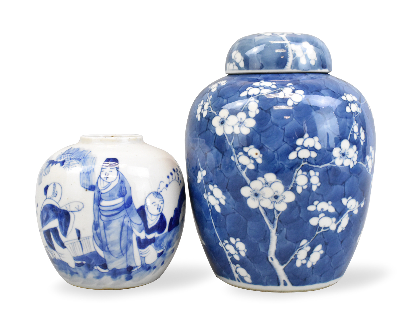 2 CHINESE BLUE WHITE JARS 19TH 33a39c