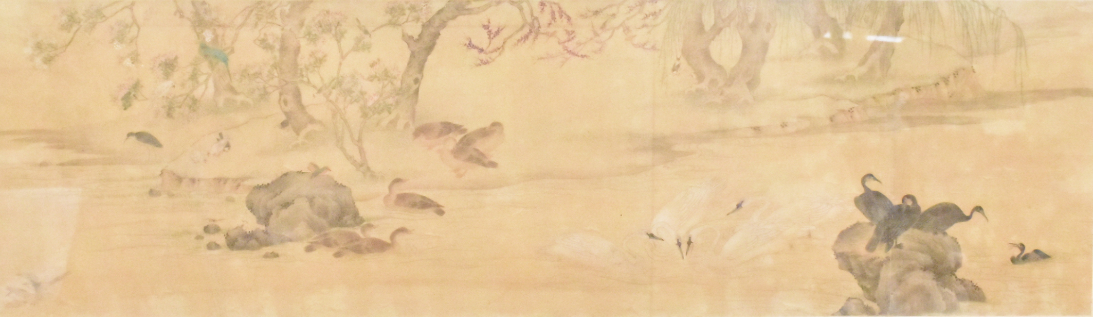 CHINESE SILK PAINTING OF BIRDS