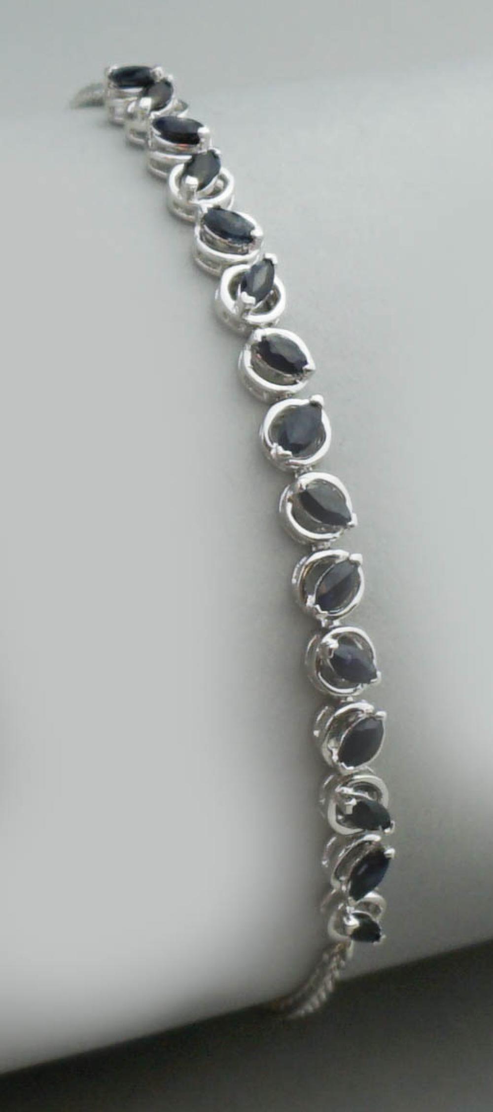 SAPPHIRE AND SILVER BRACELETSAPPHIRE