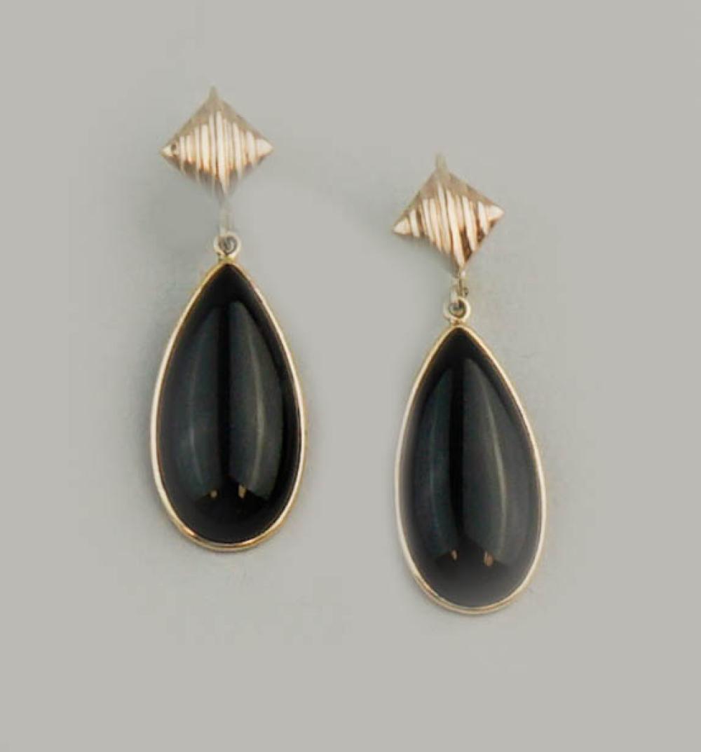 14K YELLOW GOLD AND ONYX DROP EARRINGS14K