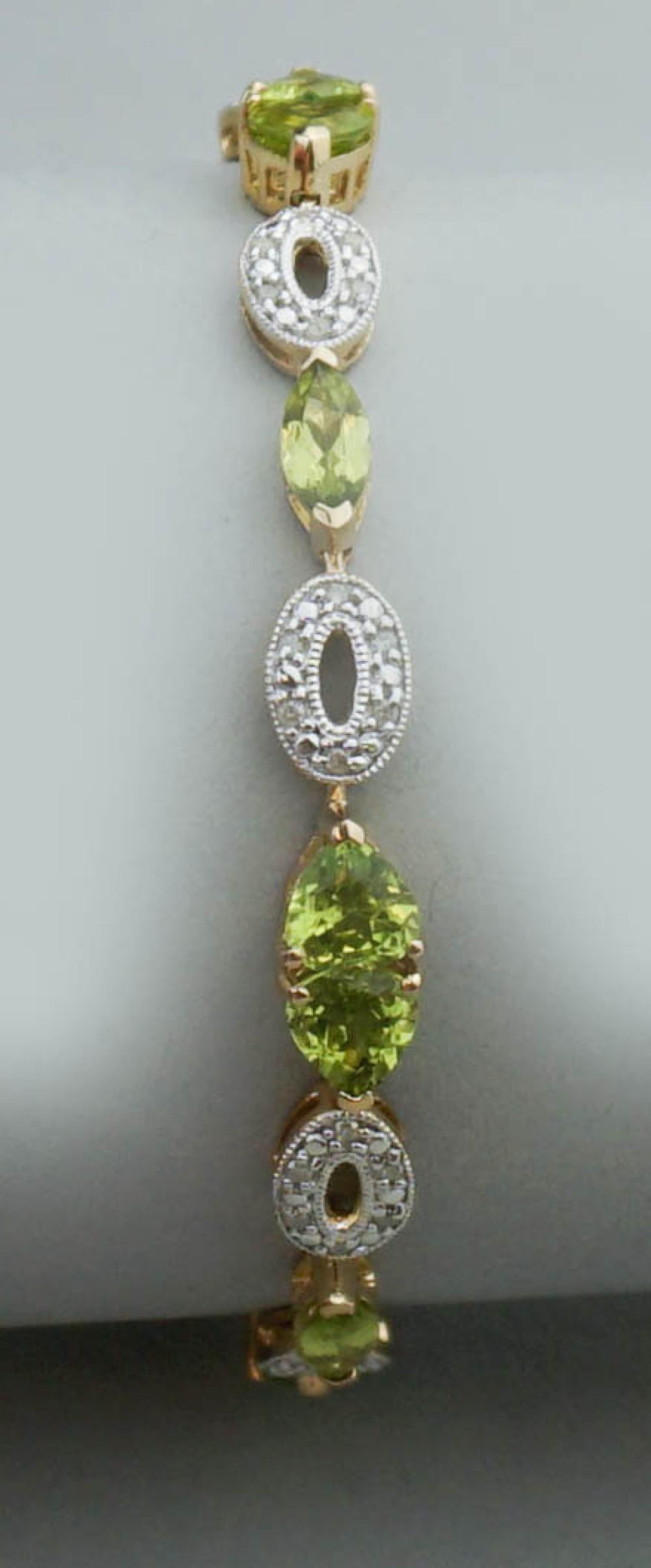 PERIDOT DIAMOND AND GOLD OVER 33a4c1