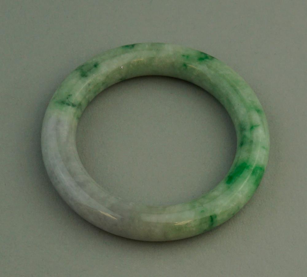 GREEN JADE BANGLE BRACELETGREEN 33a508