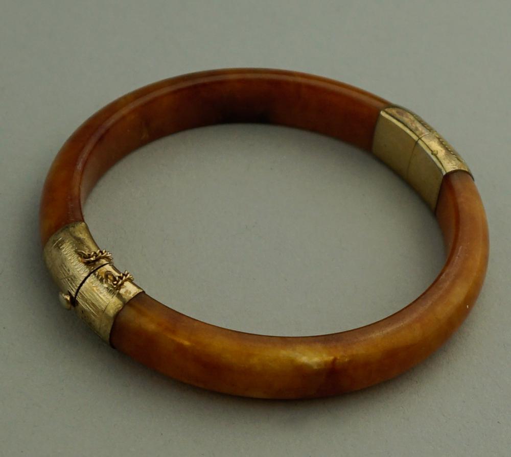 GOLDTONE AND BROWN JADE HINGED