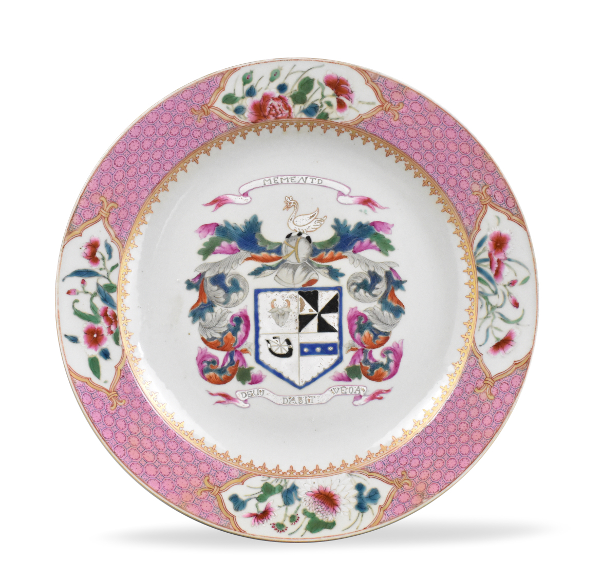 CHINESE FAMILLE ROSE ARMORIAL CHARGER 33a541