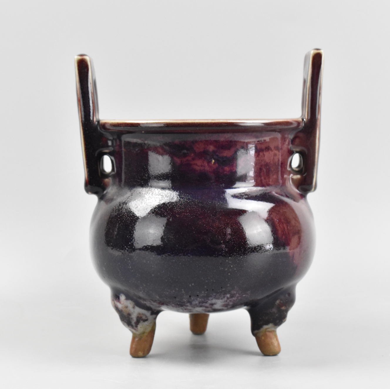 CHINESE JUN TYPE TRIPOD CENSER