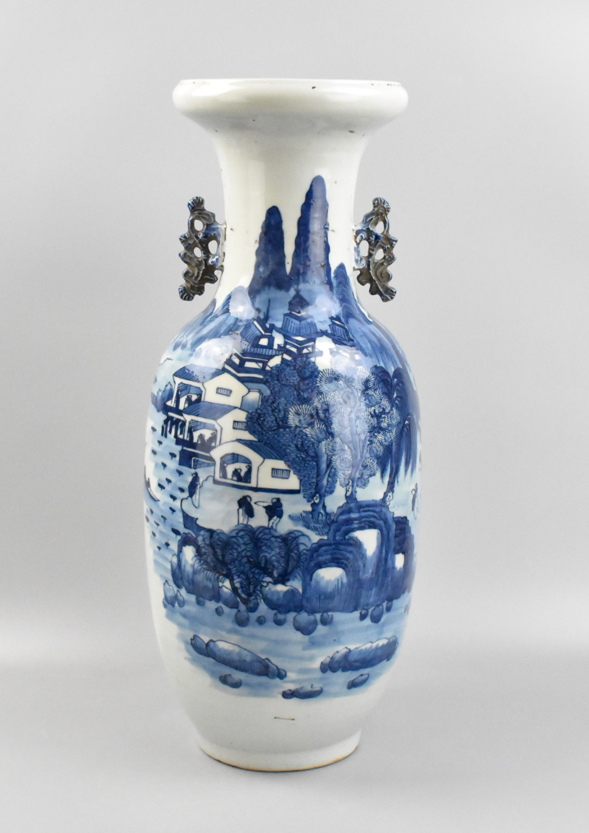 CHINESE BLUE WHITE VASE W LANDSCAPE 19TH 33a550