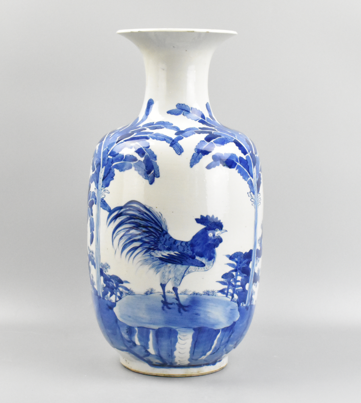 LARGE CHINESE BLUE & WHITE ROOSTER