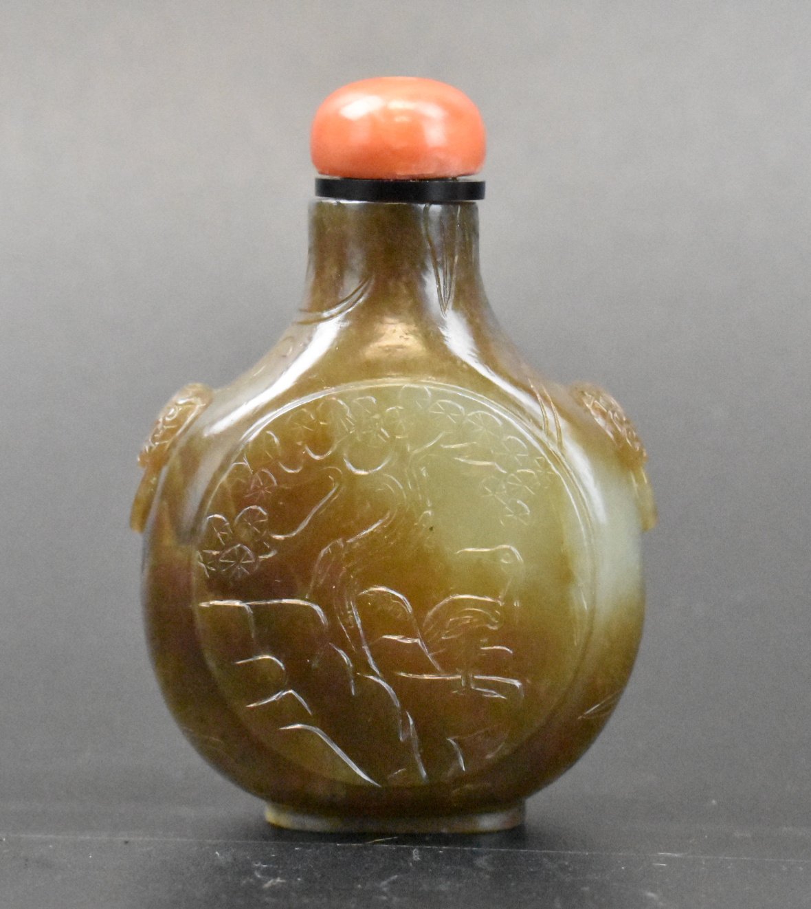 CHINESE JADE CARVED SNUFF BOTTLE 33a69a