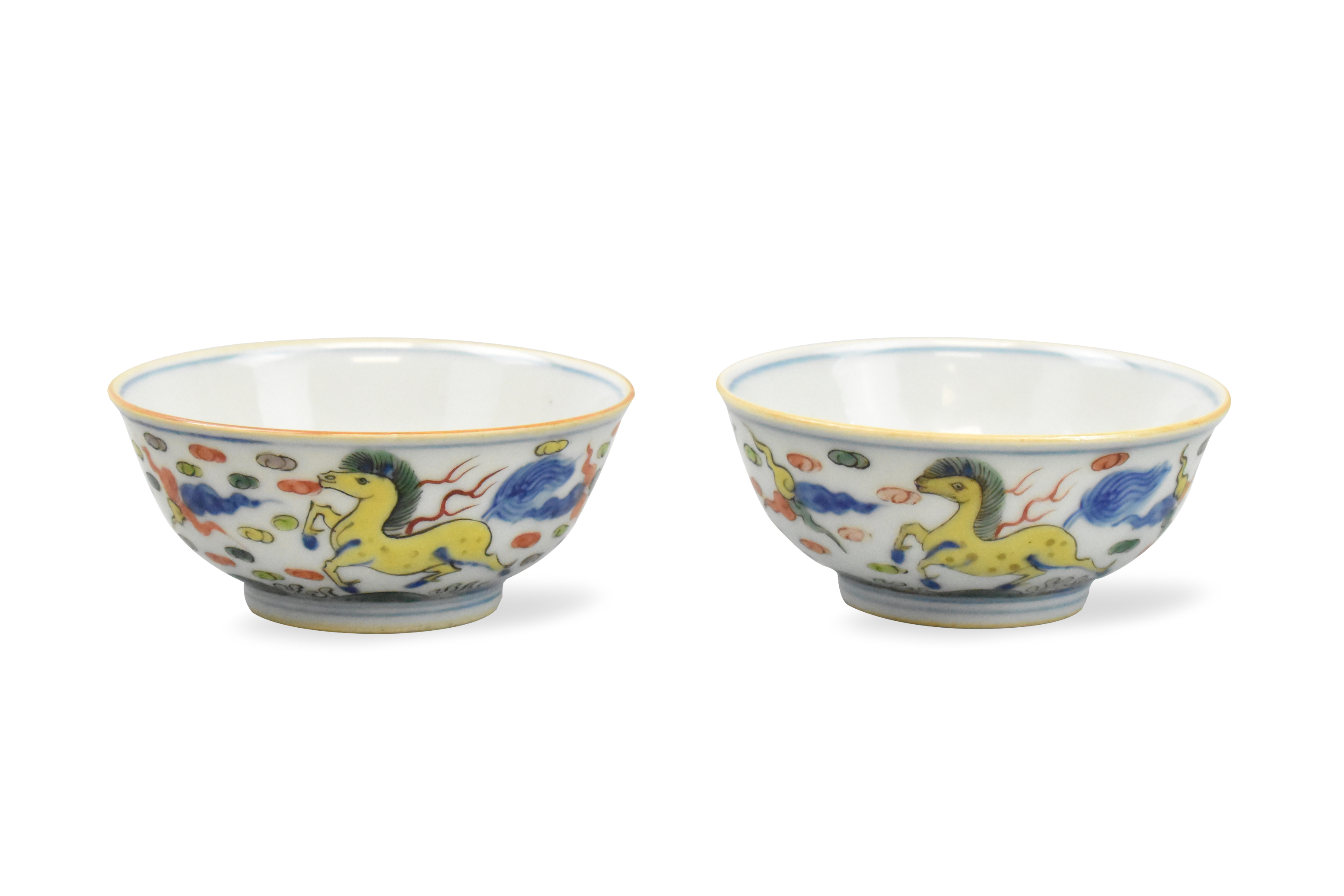 PAIR CHINESE FAMILLE VERTE CUPS