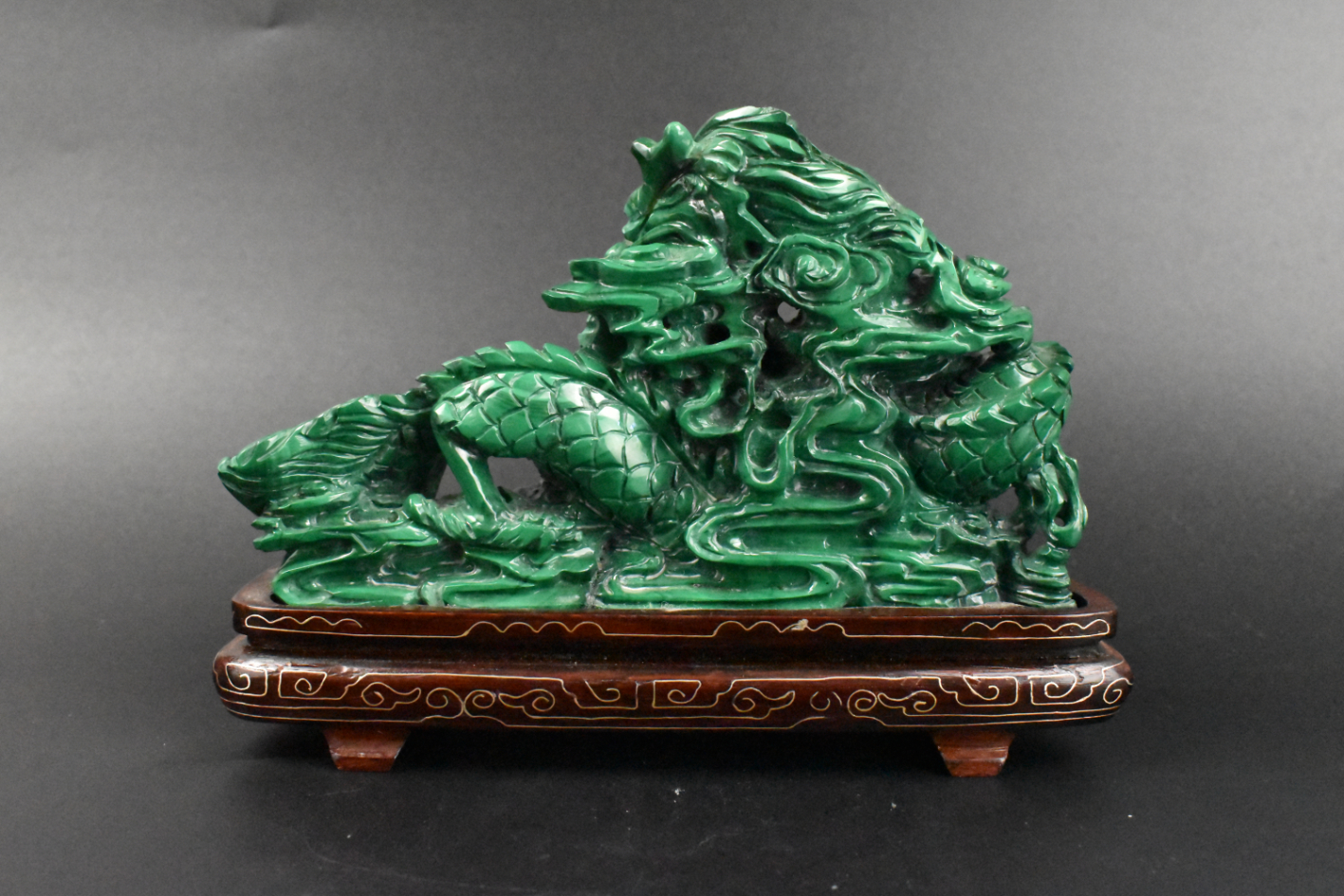 CHINESE MALACHITE CARVED DRAGON 33a783