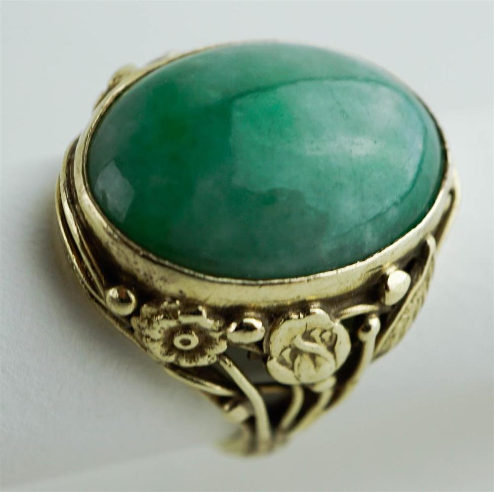 9K YELLOW GOLD AND JADE RING9K 33a7ee