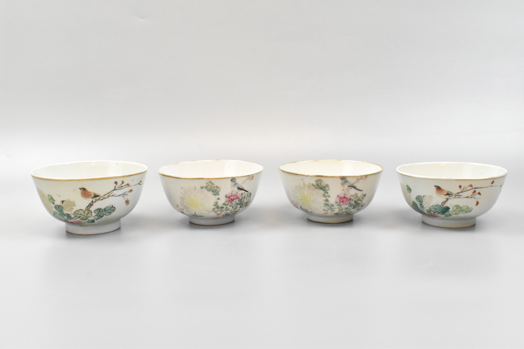 4 CHINESE FAMILLE ROSE BOWLS ROC 33a849