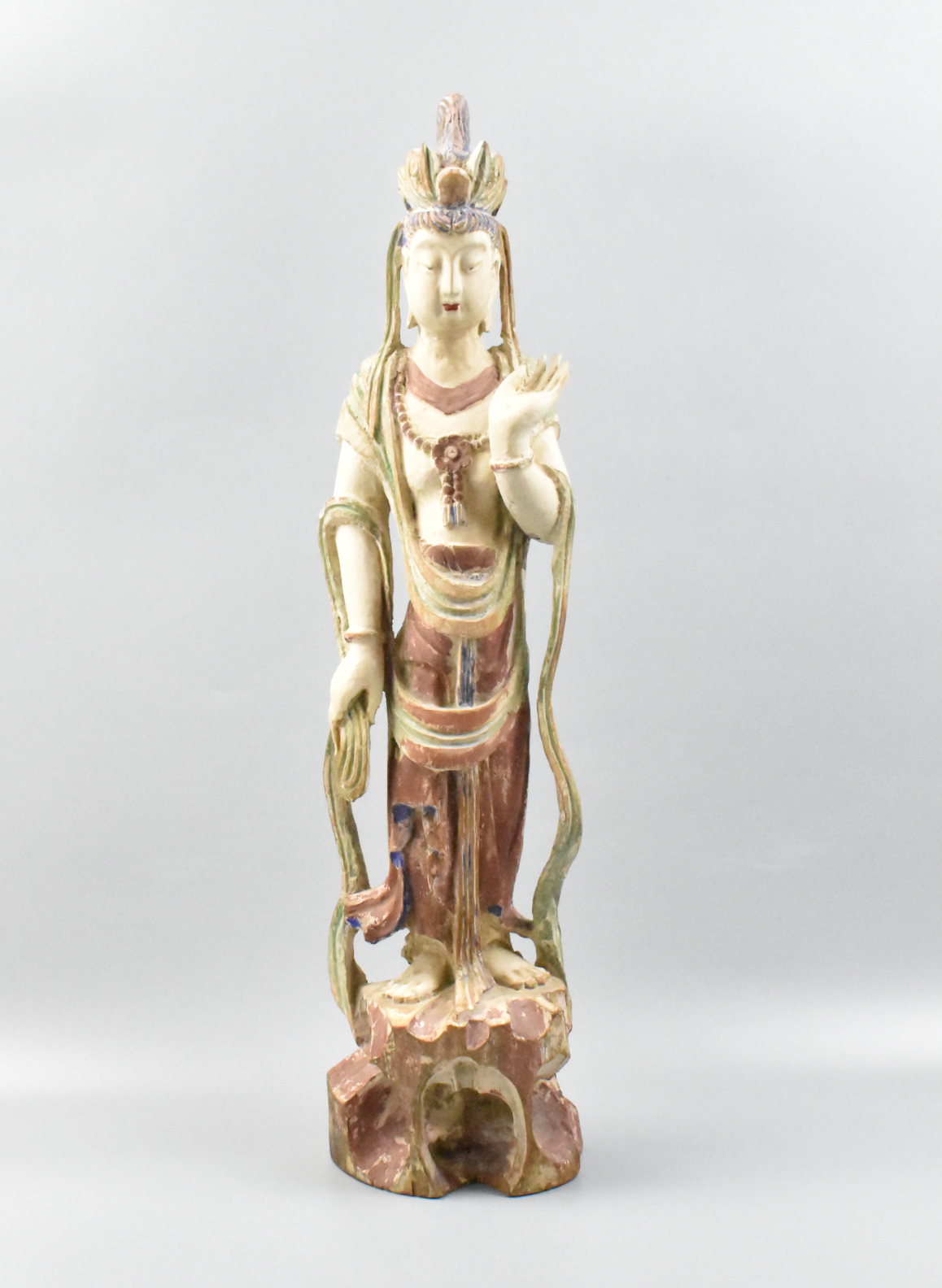 CHINESE LACQUERED WOOD GUANYIN 33a858