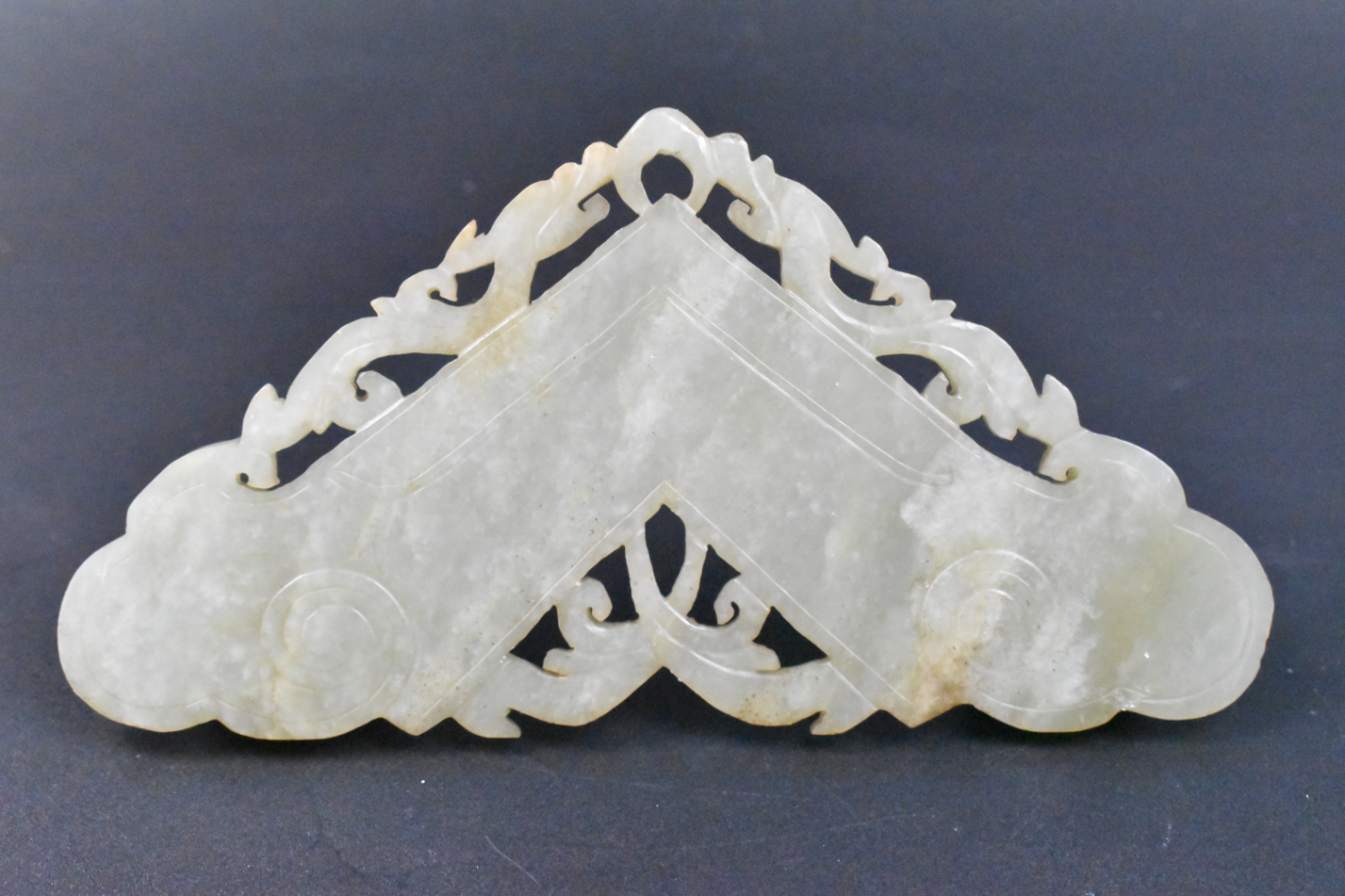 CHINESE JADE CARVED BUTTERFLY SHAPED 33a8f9