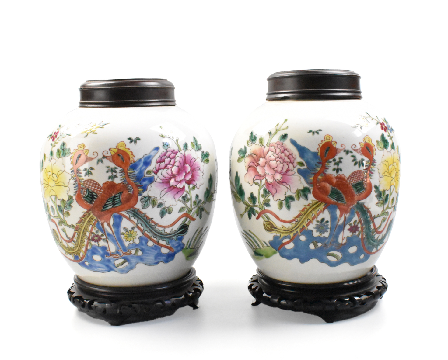 PAIR CHINESE FAMILLE ROSE JAR W  33a934