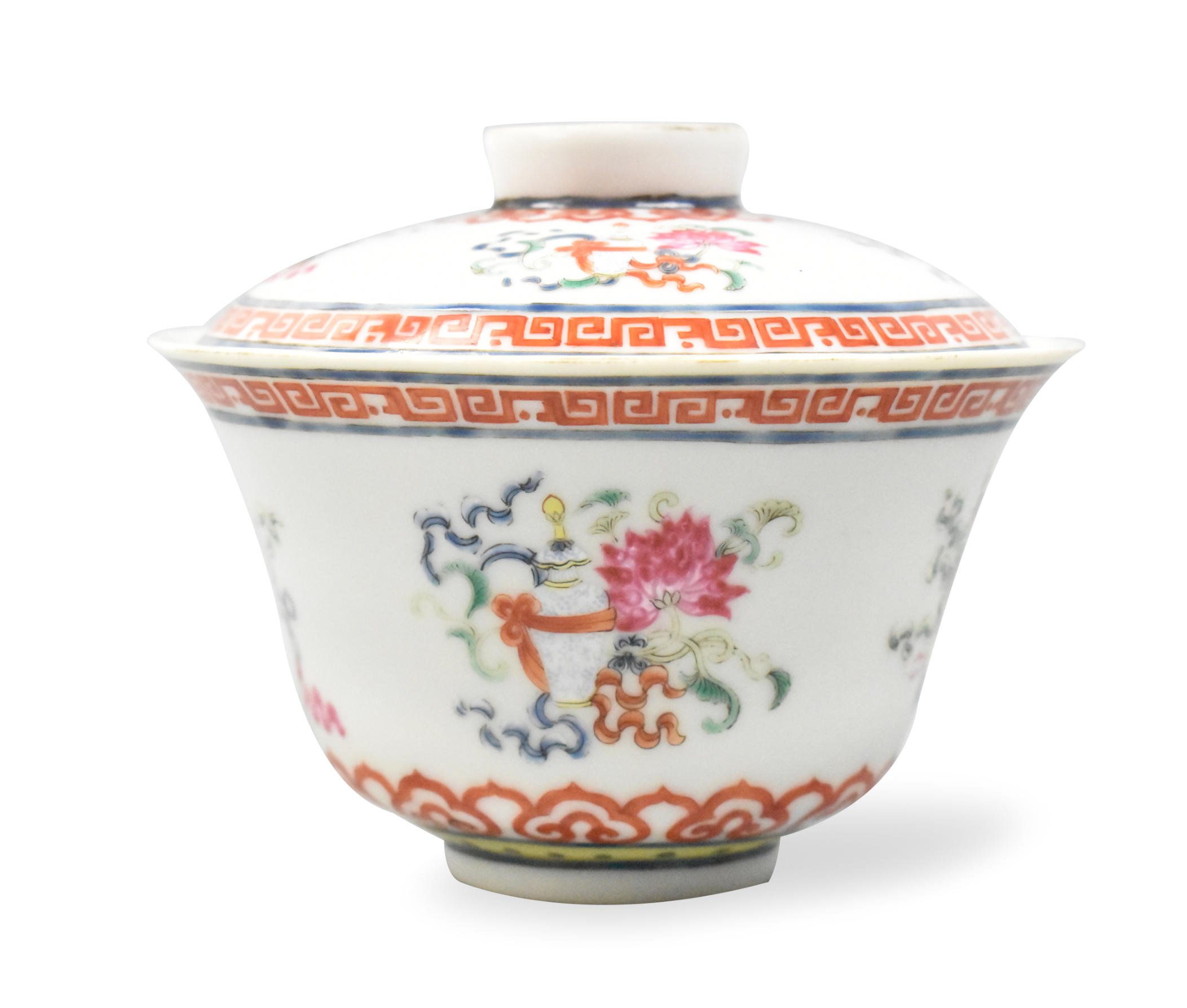 CHINESE FAMILLE ROSE COVERED BOWL,19TH