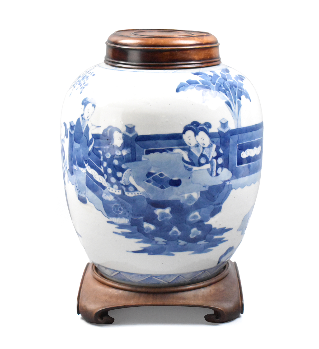 CHINESE BLUE & WHITE COVERED JAR