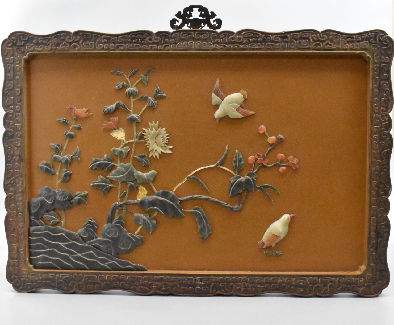 CHINESE LACQUERED PANEL W JADE 33a96e