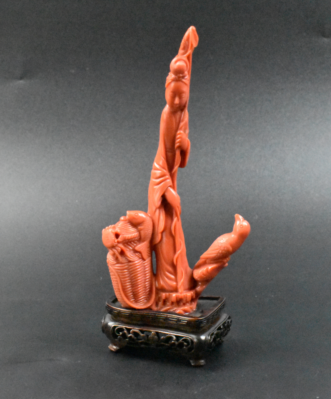 CHINESE RED CORAL CARVED LADY FIGURE,