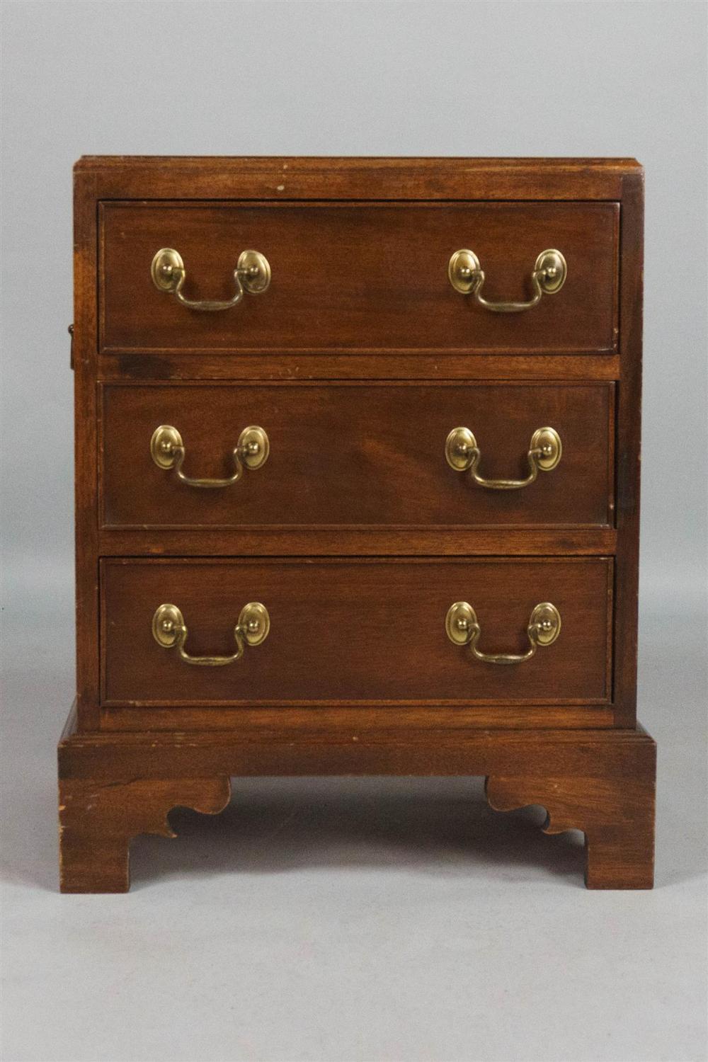 GEORGE III STYLE DIMINUTIVE CHEST 33ab26