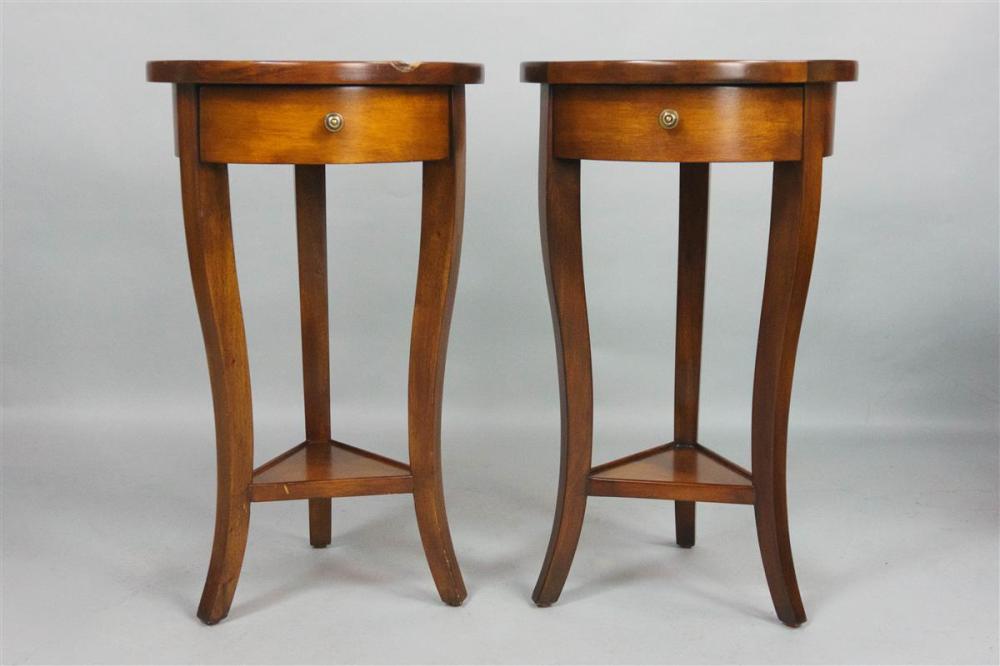 PAIR OF FRENCH PROVINCIAL STYLE 33ab31