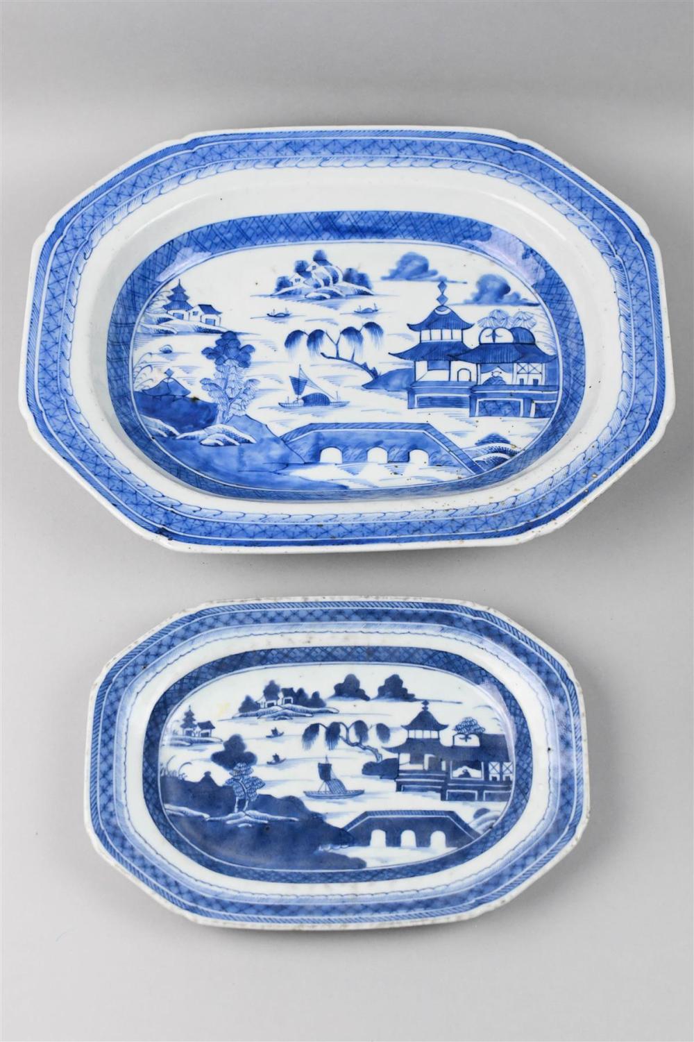 TWO CHINESE EXPORT BLUE AND WHITE