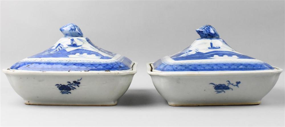 PAIR OF CHINESE EXPORT CANTON BLUE