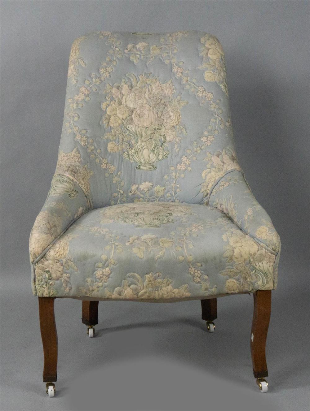 VICTORIAN STYLE FLORAL UPHOLSTERED 33abed