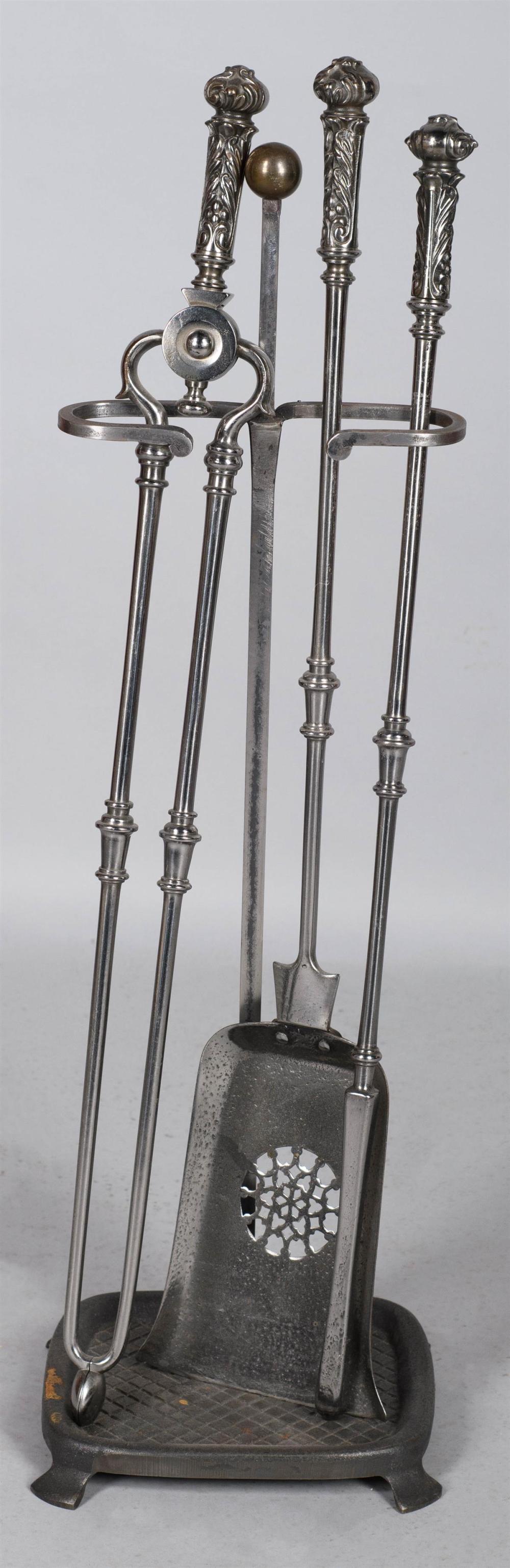 NEOCLASSICAL STYLE SET OF PEWTER