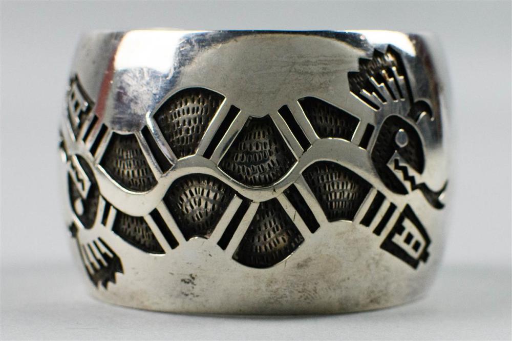 NATIVE AMERICAN SILVER OVERLAY CUFF