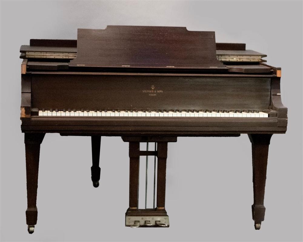 STEINWAY & SONS MAHOGANY BABY GRAND