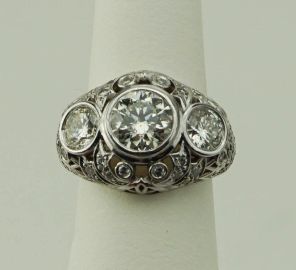 VINTAGE 18K WHITE GOLD DIAMOND