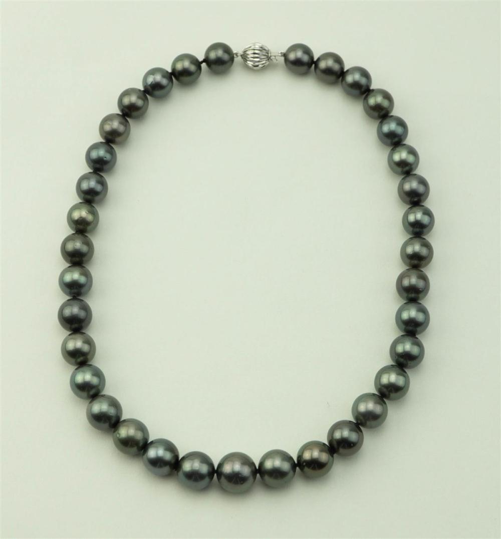 TAHITIAN BLACK PEARL NECKLACETAHITIAN 33aee7