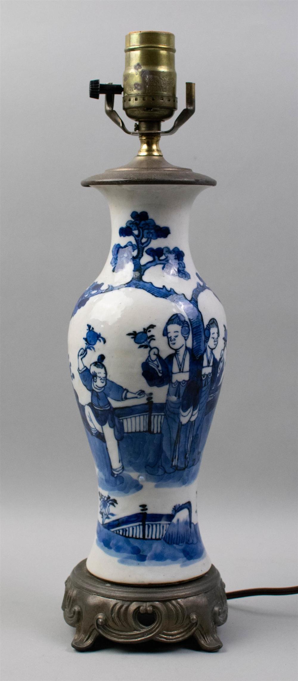 CHINESE UNDERGLAZE BLUE AND WHITE