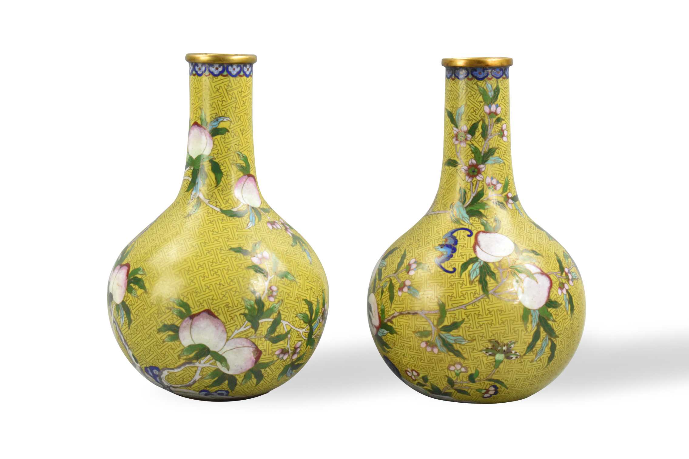 PAIR OF CHINESE CLOISONNE PEACH 33afd8