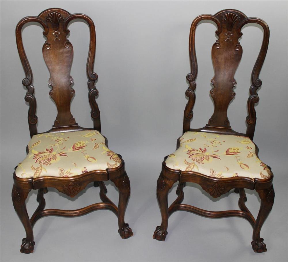 PAIR OF QUEEN ANNE STYLE CARVED 33b07a