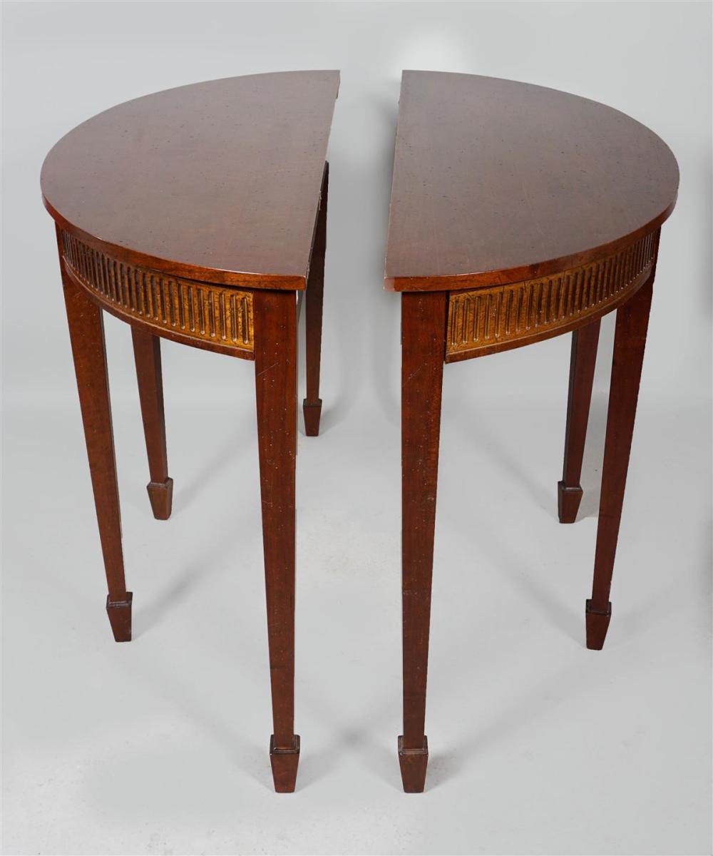 PAIR OF NEOCLASSICAL STYLE MAHOGANY