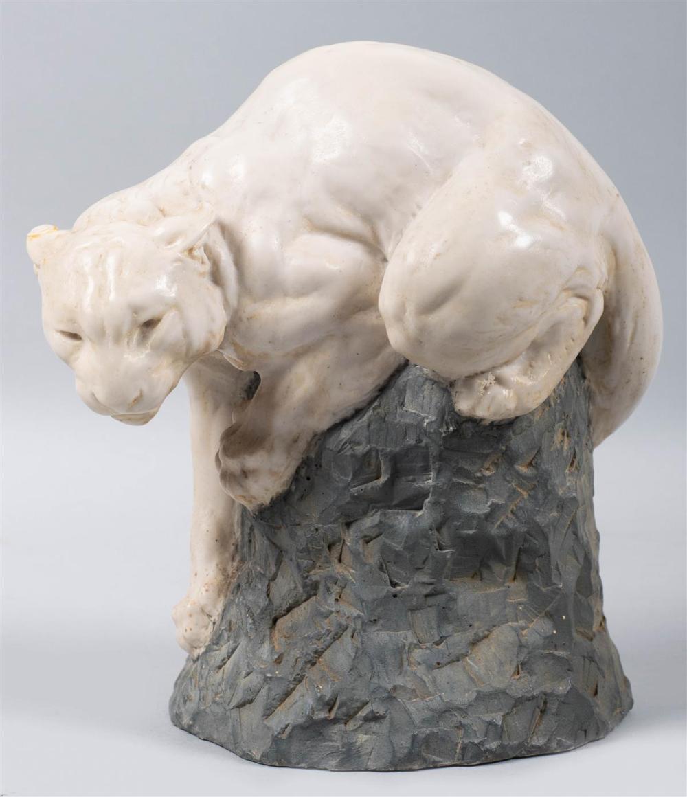 CAST MODEL OF A MOUNTAIN LION ON 33b164