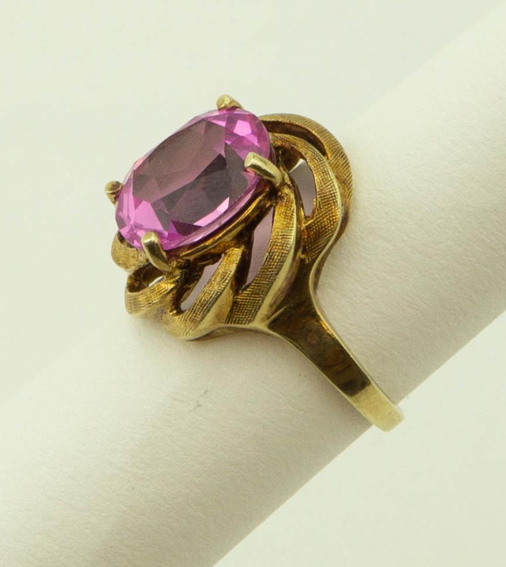 14K YELLOW GOLD AND SYNTHETIC PINK