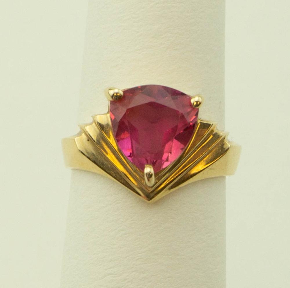 14K YELLOW GOLD SYNTHETIC PINK 33b2d8