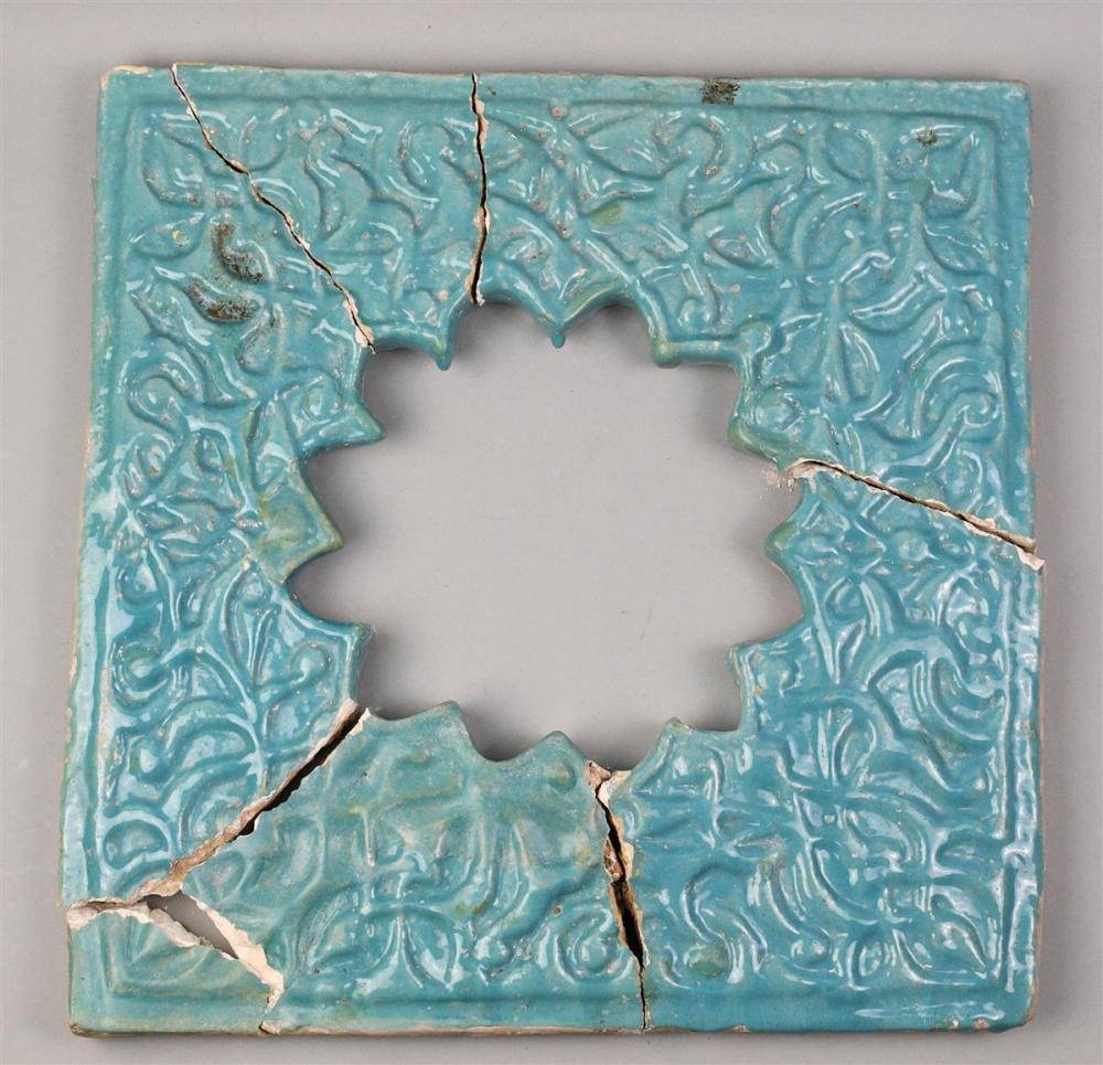 PERSIAN MOLDED AND TURQUOISE GLAZED 33b2fe